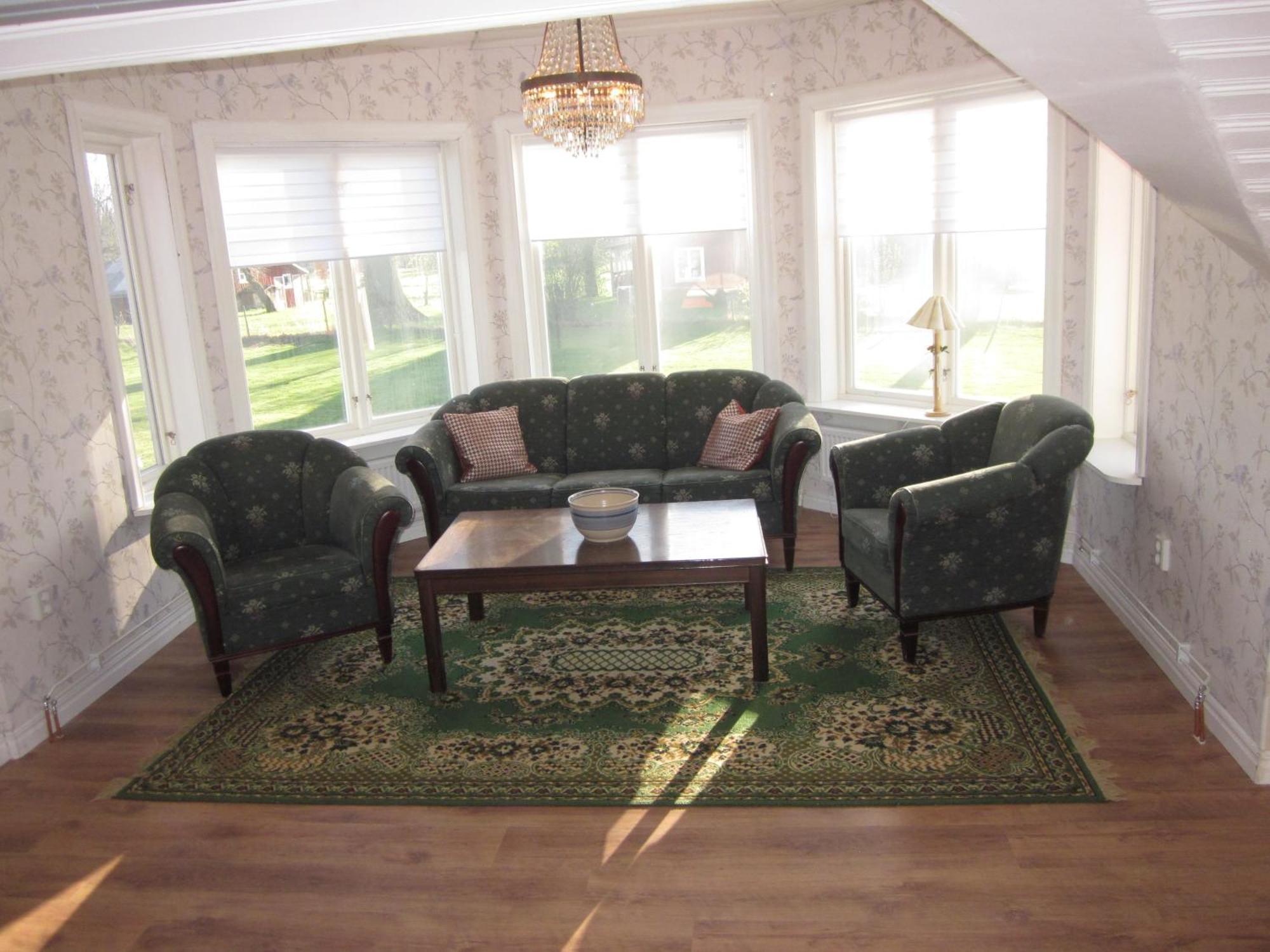 Kumla  Huldas Gard Villa Med Sjaelvhushall מראה חיצוני תמונה