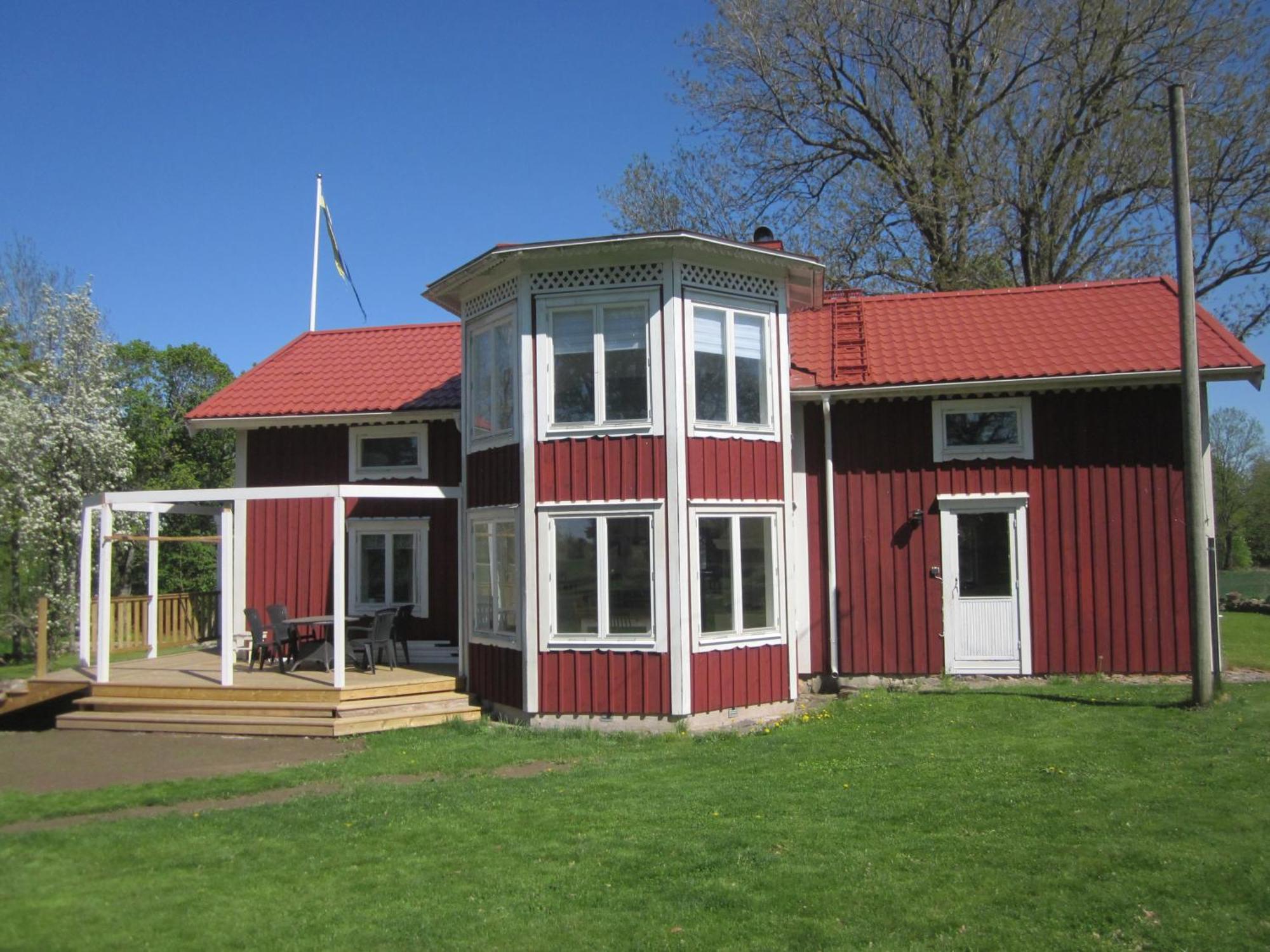 Kumla  Huldas Gard Villa Med Sjaelvhushall מראה חיצוני תמונה
